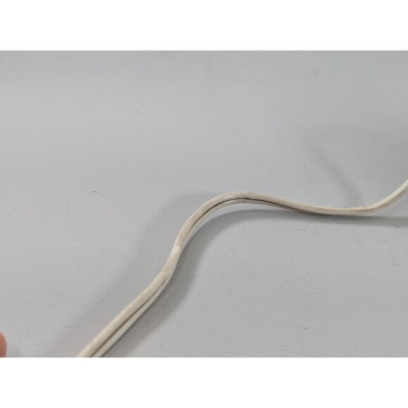 Vintage 1950s Triangular Ingraham electric analogue alarm clock (wired) White - Picture 11 of 12